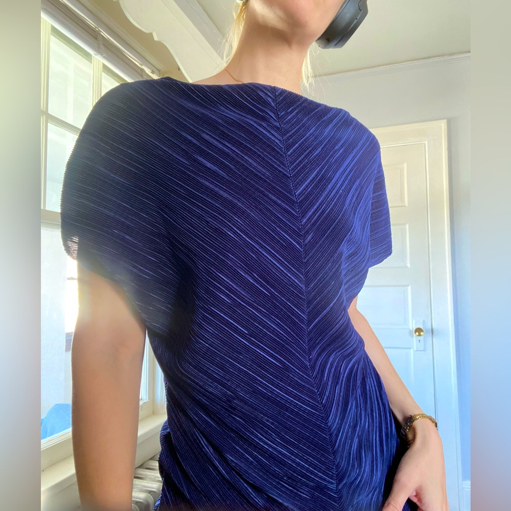 TALL - LTS Plisse Batwing Sleeve Blouse with Boatneck, XS Tall Navy Blue. 🍓 - Picture 2 of 7